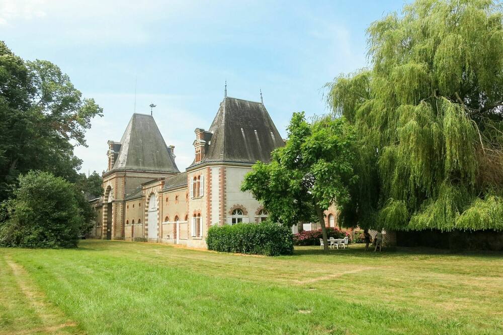 Photo of Others in Monnaie