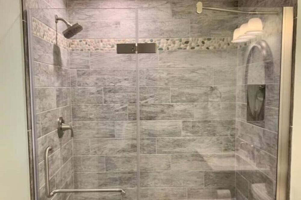 Photo of Bathroom in Batesville