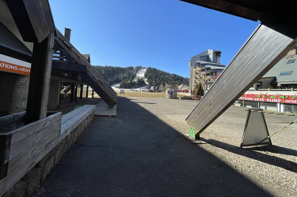 Photo of Others in Laveissiere