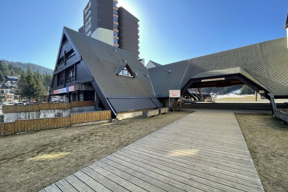 Photo of Others in Laveissiere