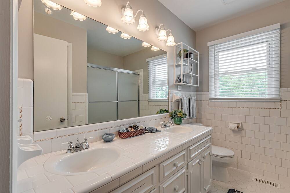 Photo of Bathroom in Gallatin