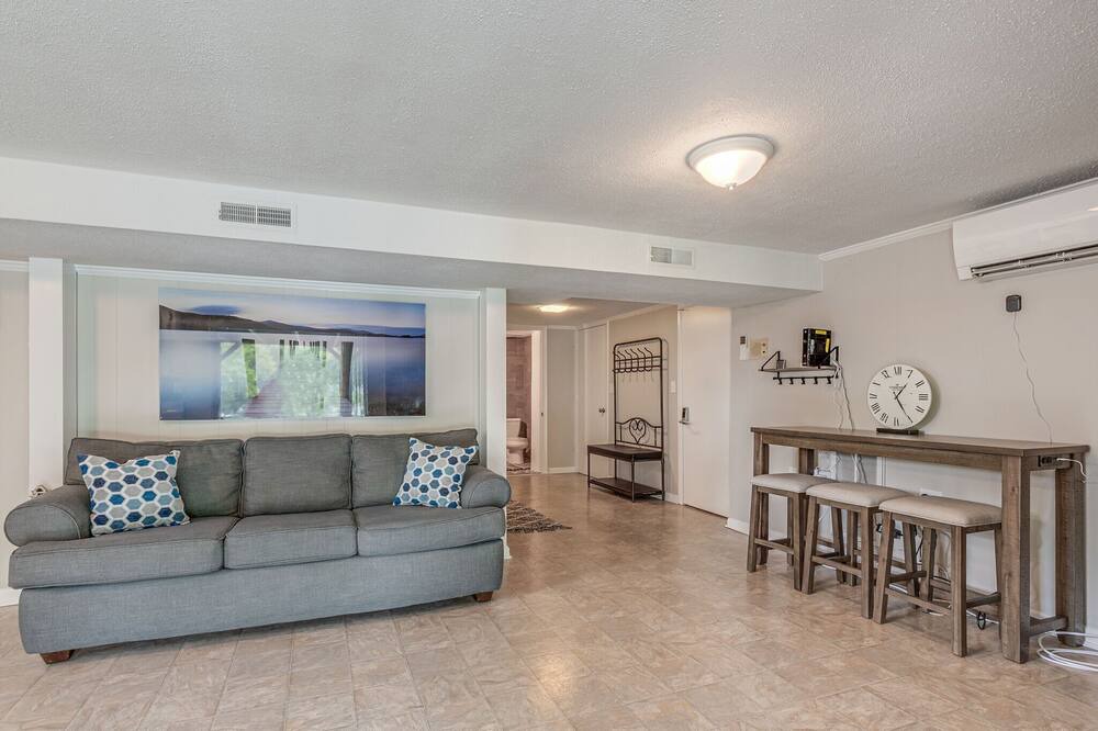 Photo of Bedroom in Gallatin