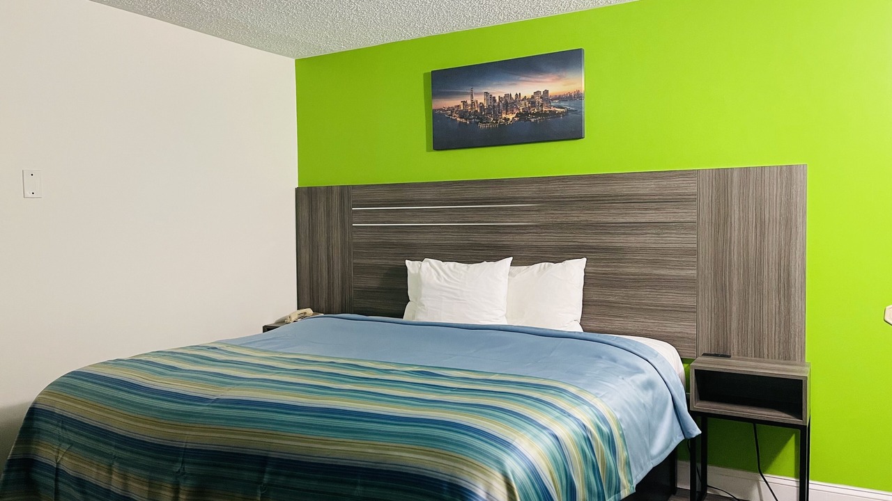 Photo of Bedroom in Linden