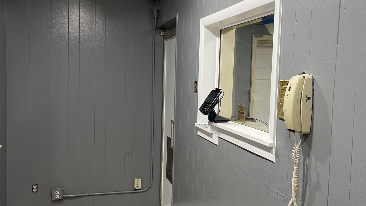 Photo of Others in Linden