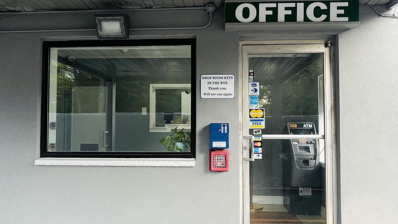 Photo of Others in Linden