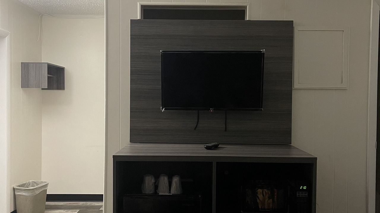 Photo of Others in Linden