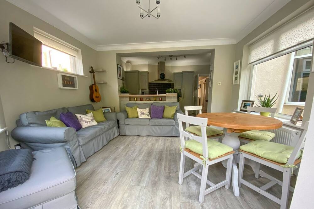 Photo of Livingroom in Torquay