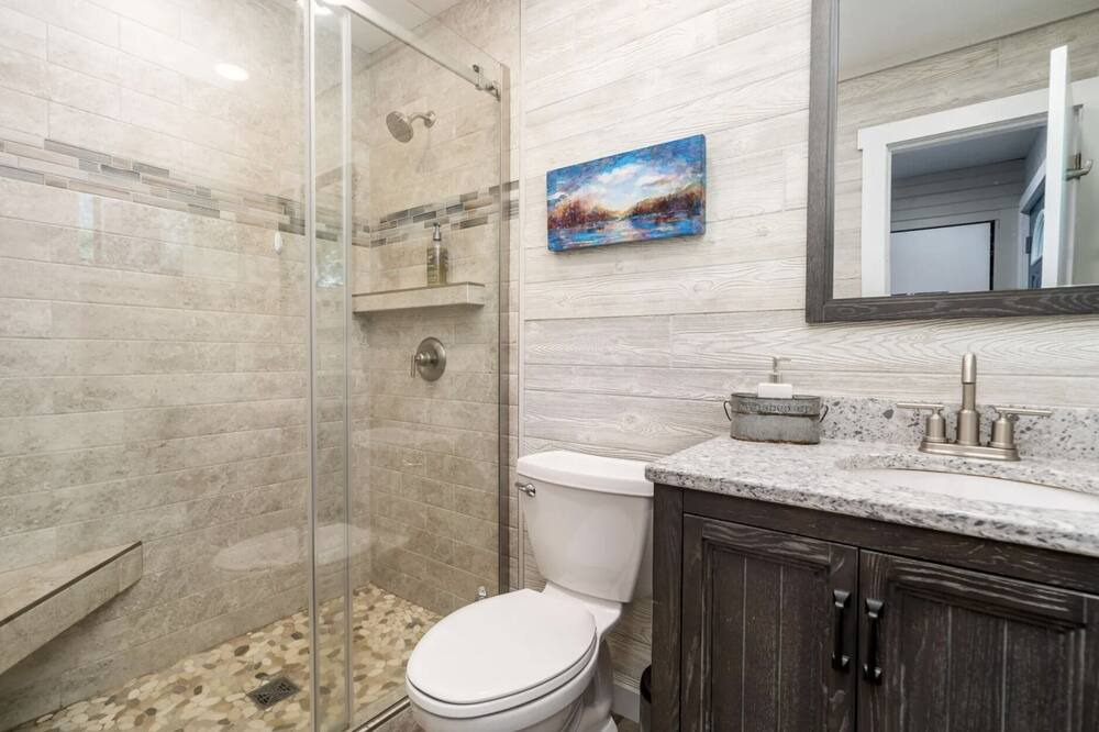 Photo of Bathroom in Osceola