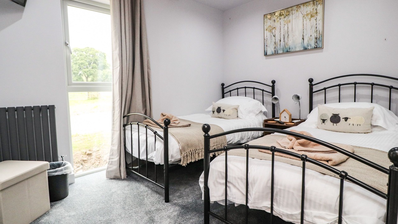 Photo of Others in Wennington