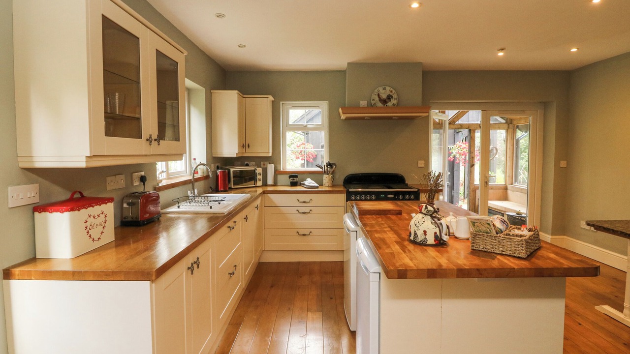 Photo of Others in Okehampton