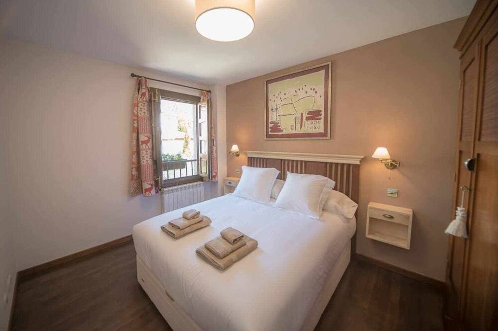 Photo of Bedroom in Badaguas
