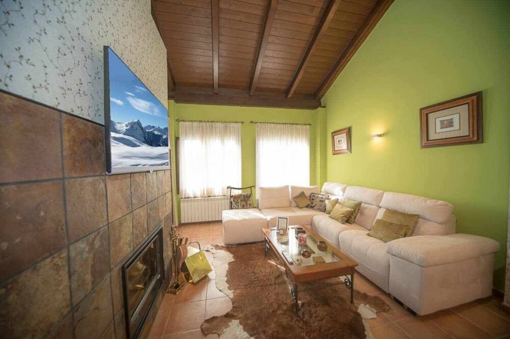 Photo of Bedroom in Badaguas