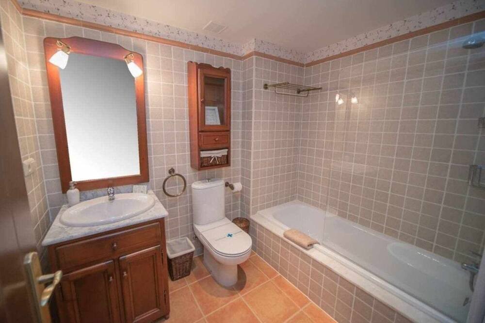 Photo of Bathroom in Badaguas