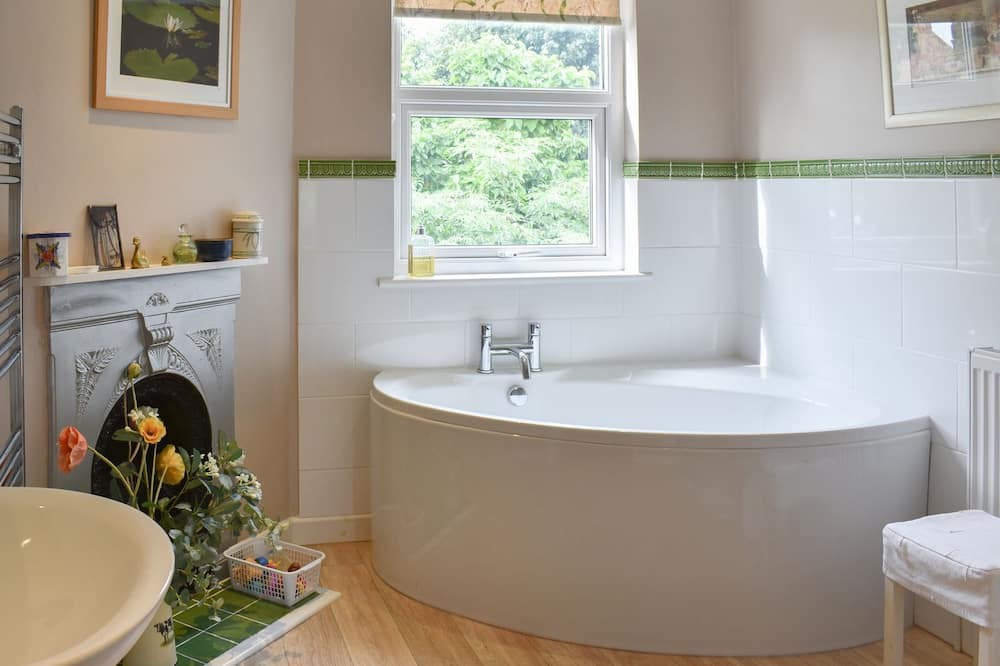 Photo of Bathroom in Hitchin