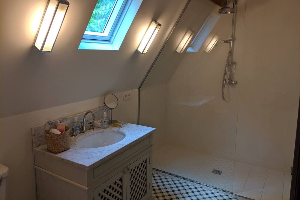 Photo of Bathroom in Herbeville