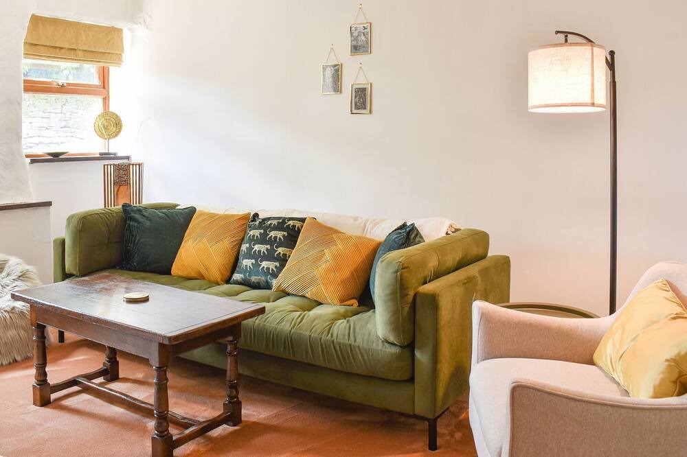 Photo of Livingroom in Oakworth