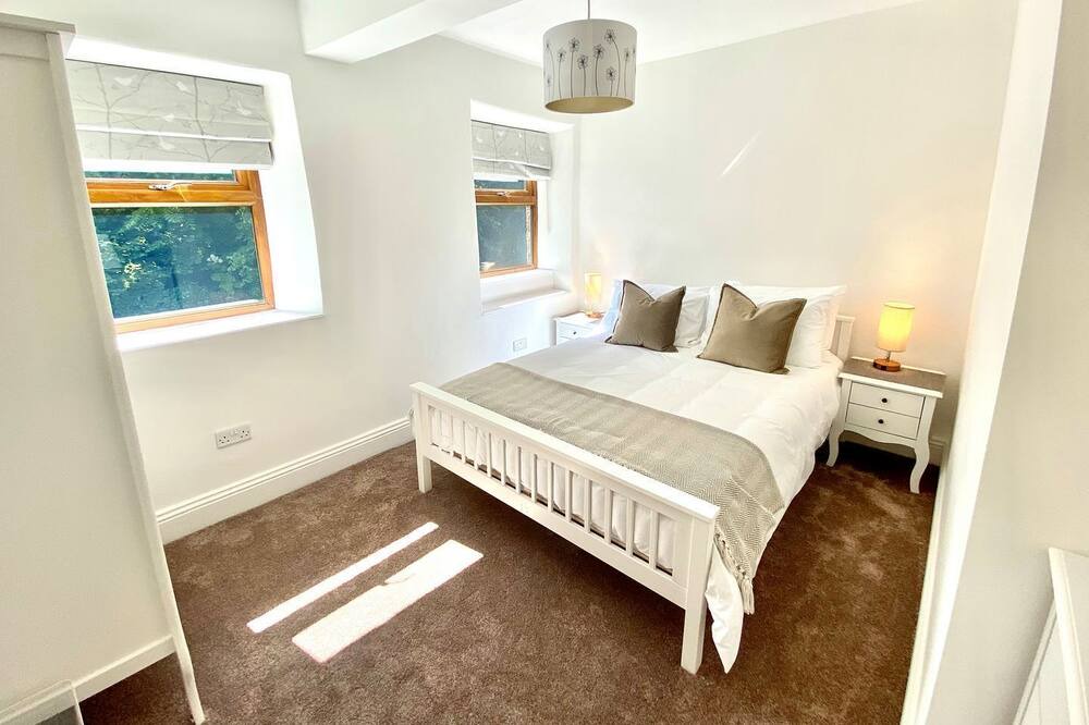 Photo of Bedroom in Oakworth