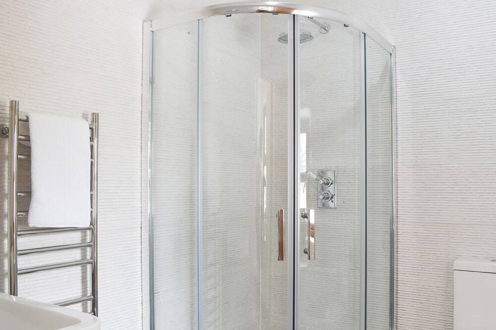 Photo of Bathroom in Oakworth