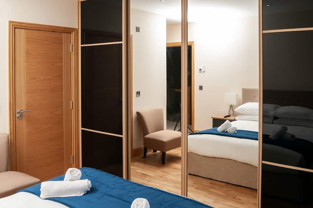 Photo of Others in MacMerry