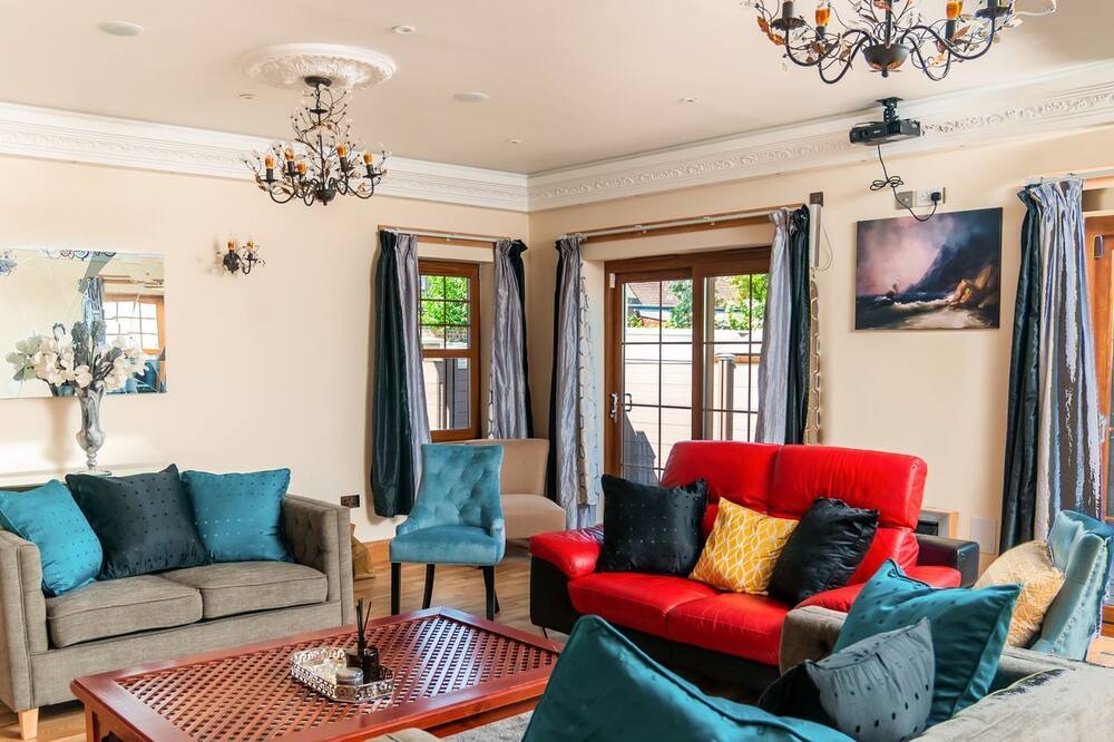 Photo of Livingroom in MacMerry