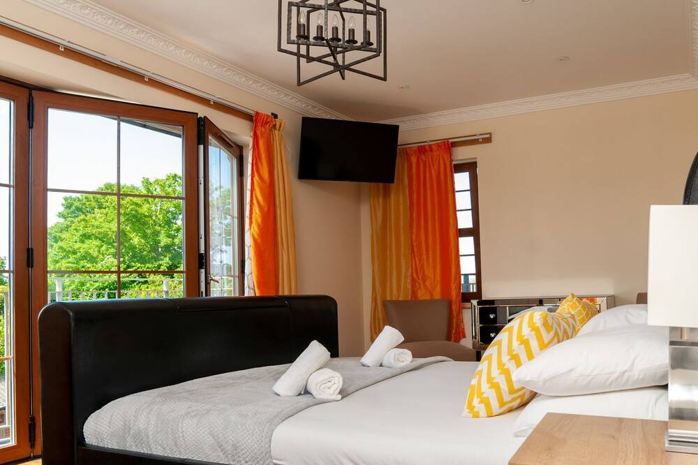 Photo of Others in MacMerry