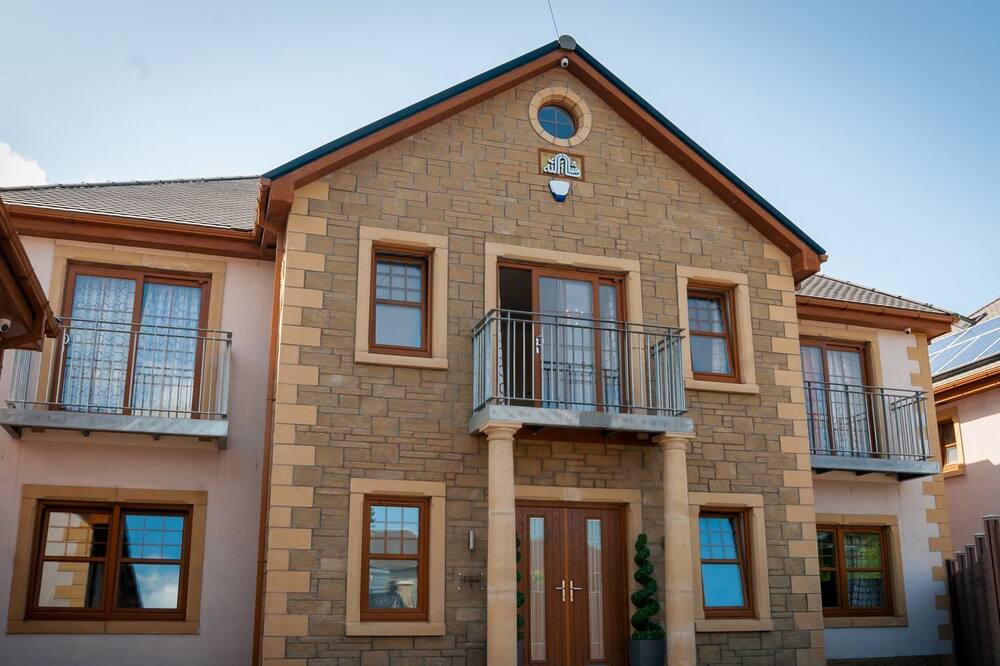 Photo of Outdoor in MacMerry