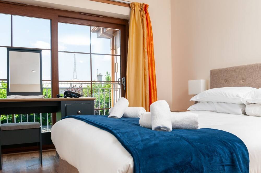 Photo of Others in MacMerry