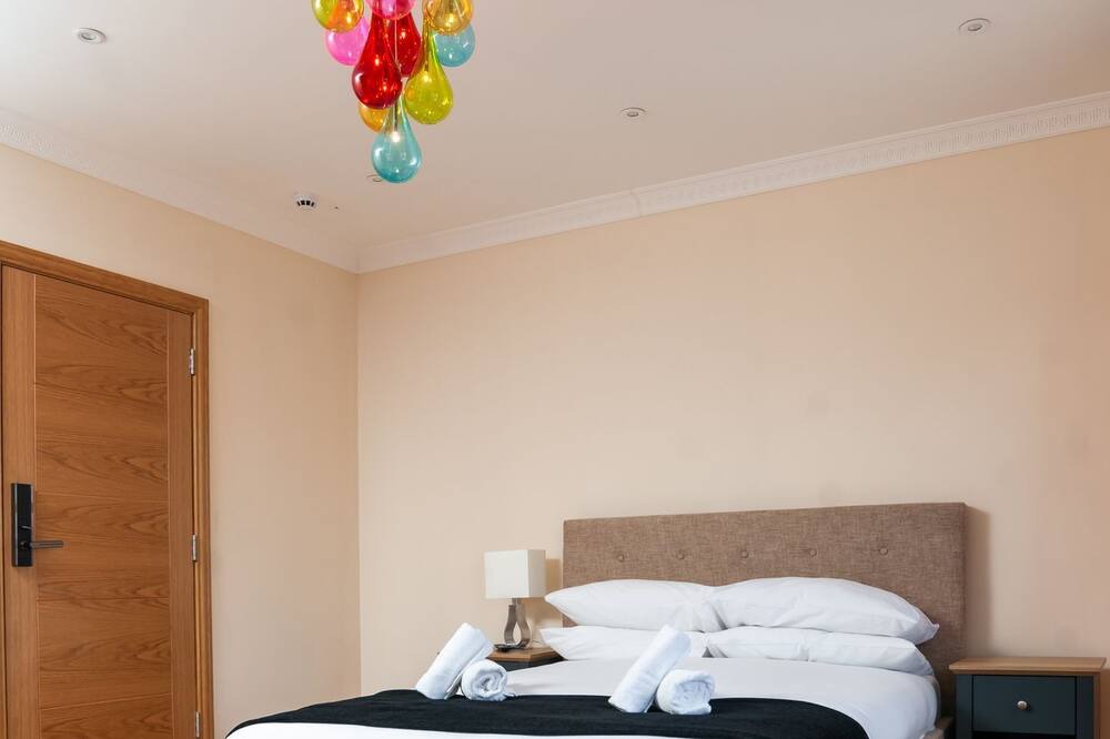 Photo of Others in MacMerry