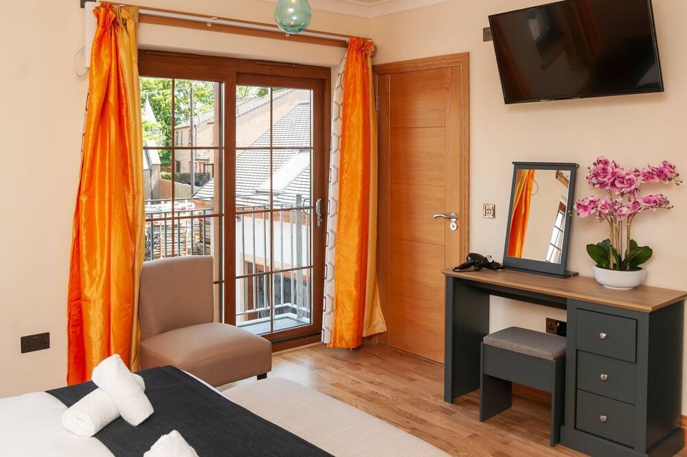 Photo of Others in MacMerry