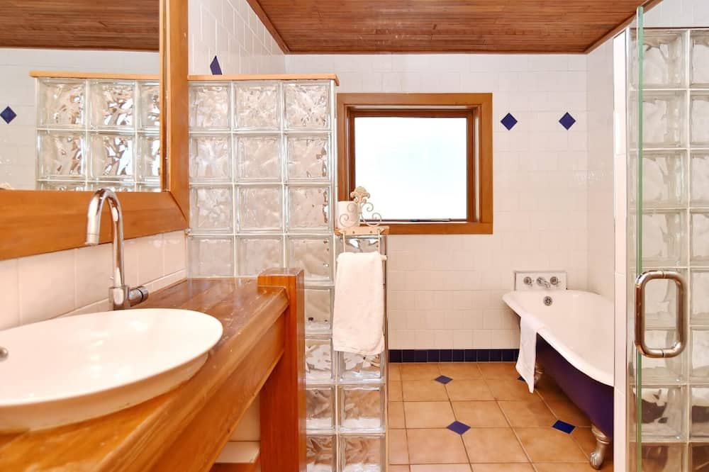 Photo of Bathroom in Leithfield