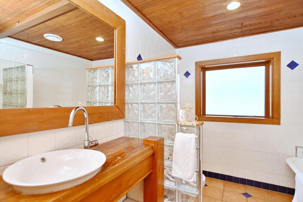 Photo of Bathroom in Leithfield