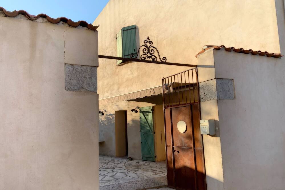 Photo of Outdoor in Ceret