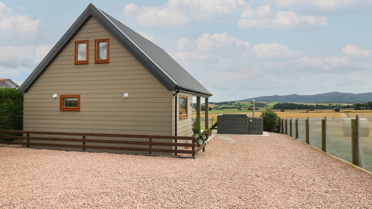 Photo of Others in Insch