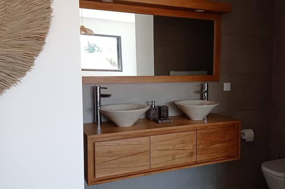 Photo of Bathroom in Banyuls-dels-Aspres
