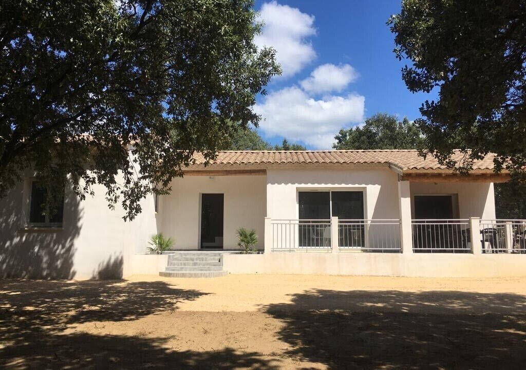 Photo of Outdoor in Montaren-et-Saint-Mediers