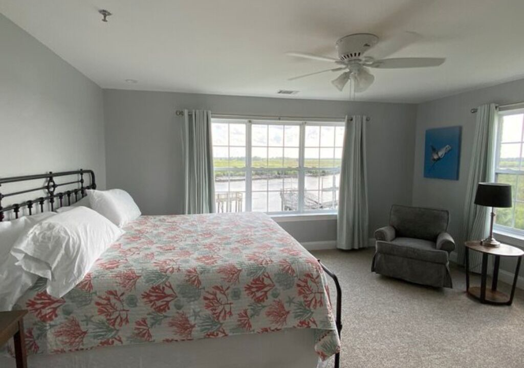 Photo of Others in Darien