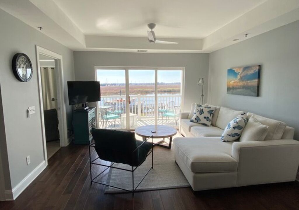 Photo of Others in Darien