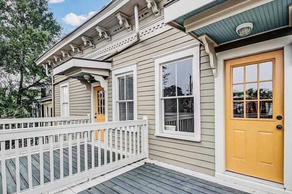 Photo of Patio Balcony in Savannah Victorian District