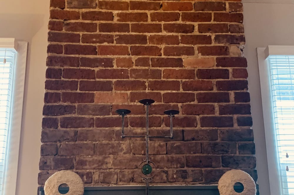 Photo of Livingroom in Savannah Victorian District