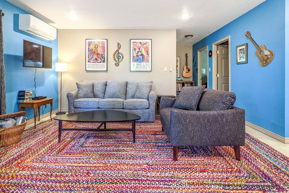 Photo of Livingroom in Boswell