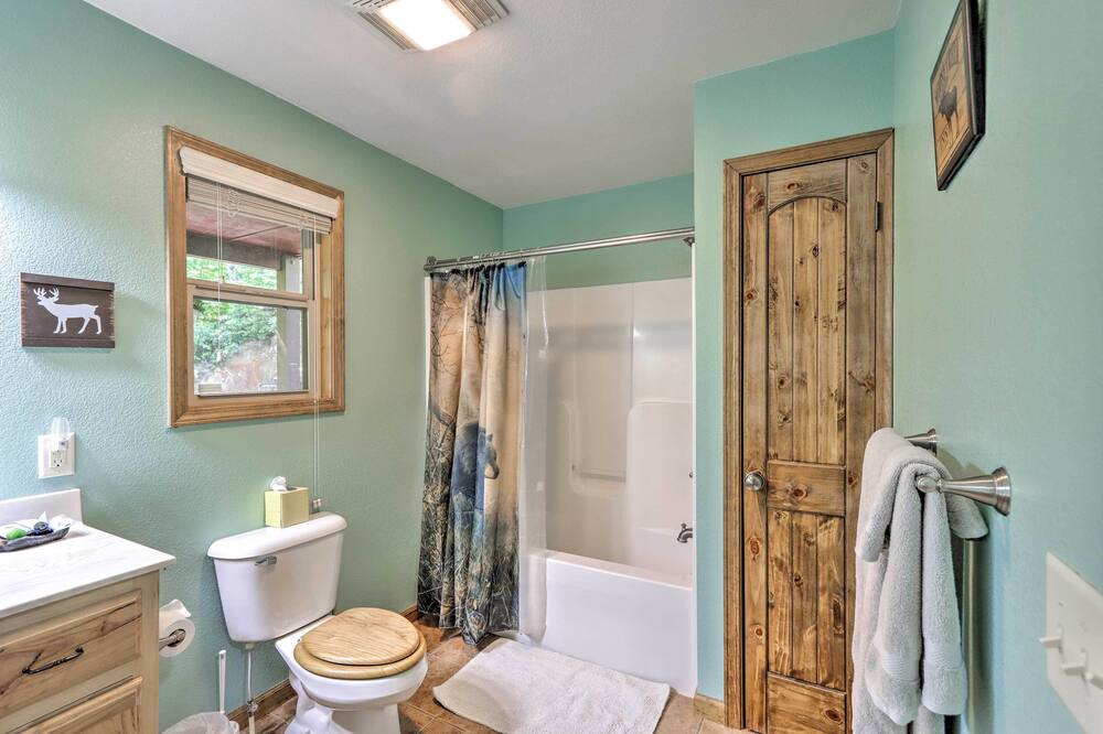 Photo of Bathroom in Murphy