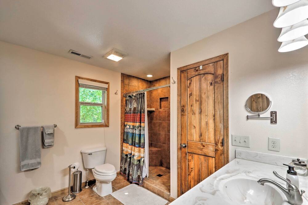 Photo of Bathroom in Murphy