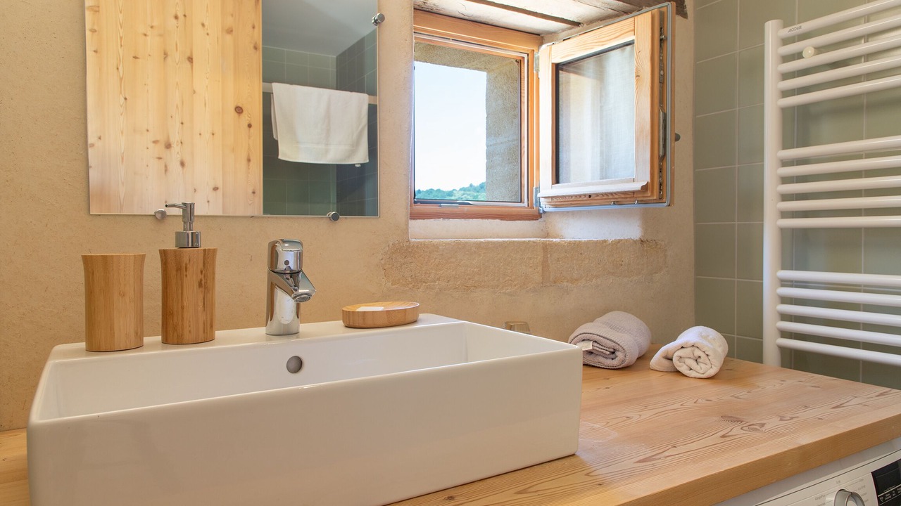 Photo of Bathroom in Beynac-et-Cazenac