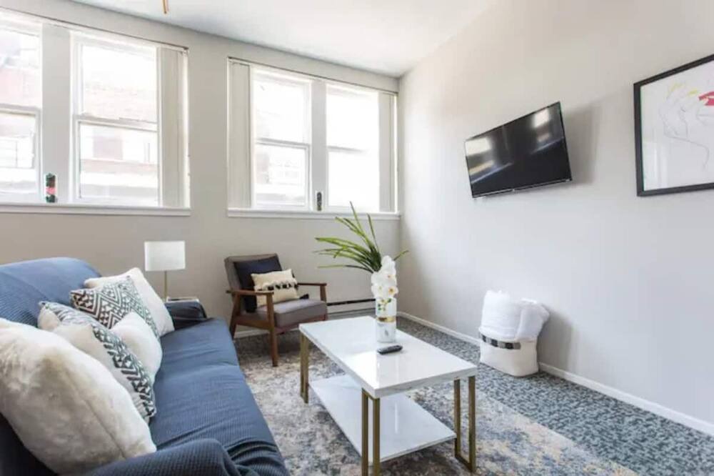 Photo of Livingroom in Printers Row