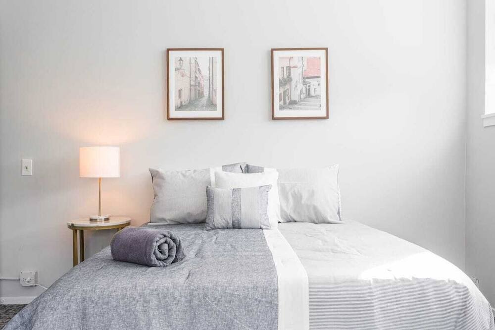 Photo of Bedroom in Printers Row