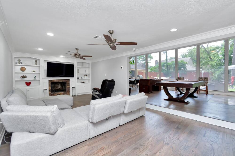 Photo of Livingroom in Ponderosa Forest