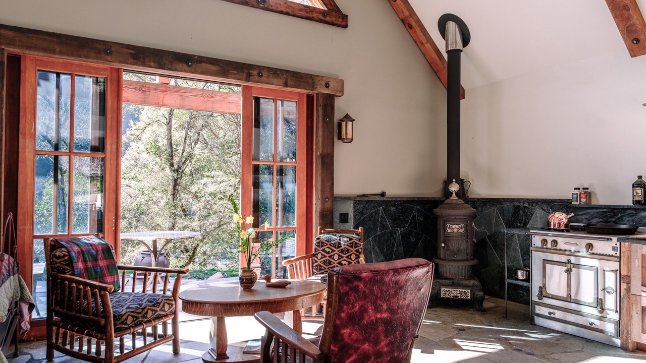 Photo of Livingroom in Salyer