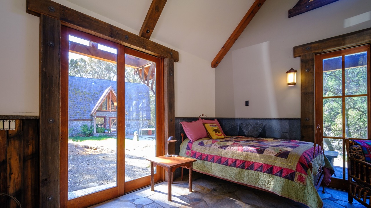 Photo of Others in Salyer