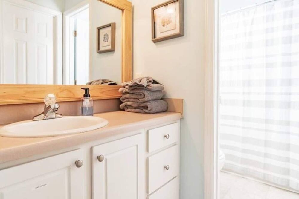 Photo of Bedroom in Knightdale