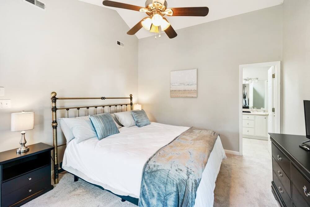 Photo of Bedroom in Knightdale